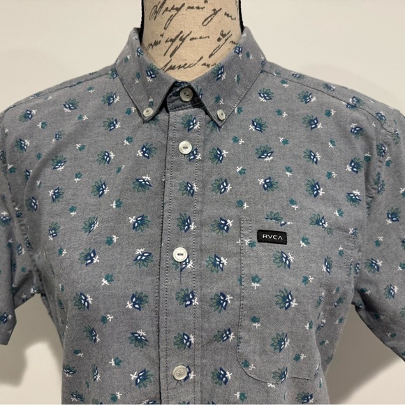 RVCA “That'll Do Floral” Stretch Short Sleeve Shirt Size Small Slim Fit Blue - Picture 4 of 11